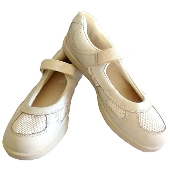 MUSHROOMS Mary Jane Leather Walking Shoes Sneakers Hook & Loop Cream - 8.5 Wide - Picture 1 of 9